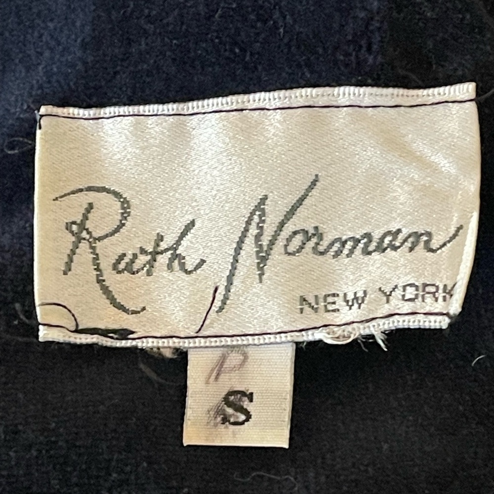Vintage Ruth Norman NY Black Velvet Hostess Dress Gold Lace S - Picture 5 of 5